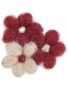 spilla con fiori in lana