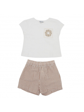 T-shirt con tasca all'uncinetto + shorts a quadretti goffrati 