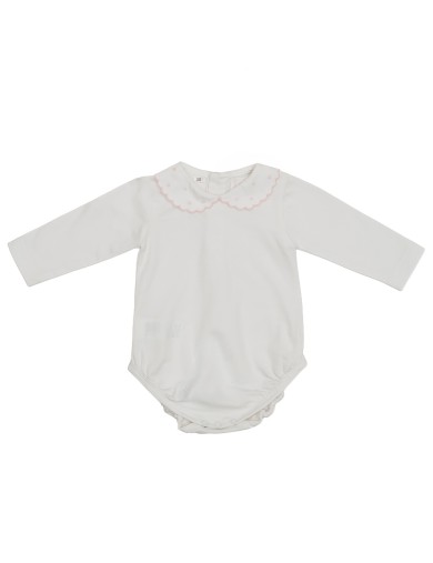 jersey body with scalops and dot embroidery on the collar
