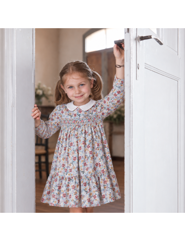 vestito in twill stampato a fiori grandi con smock a MANICA LUNGA