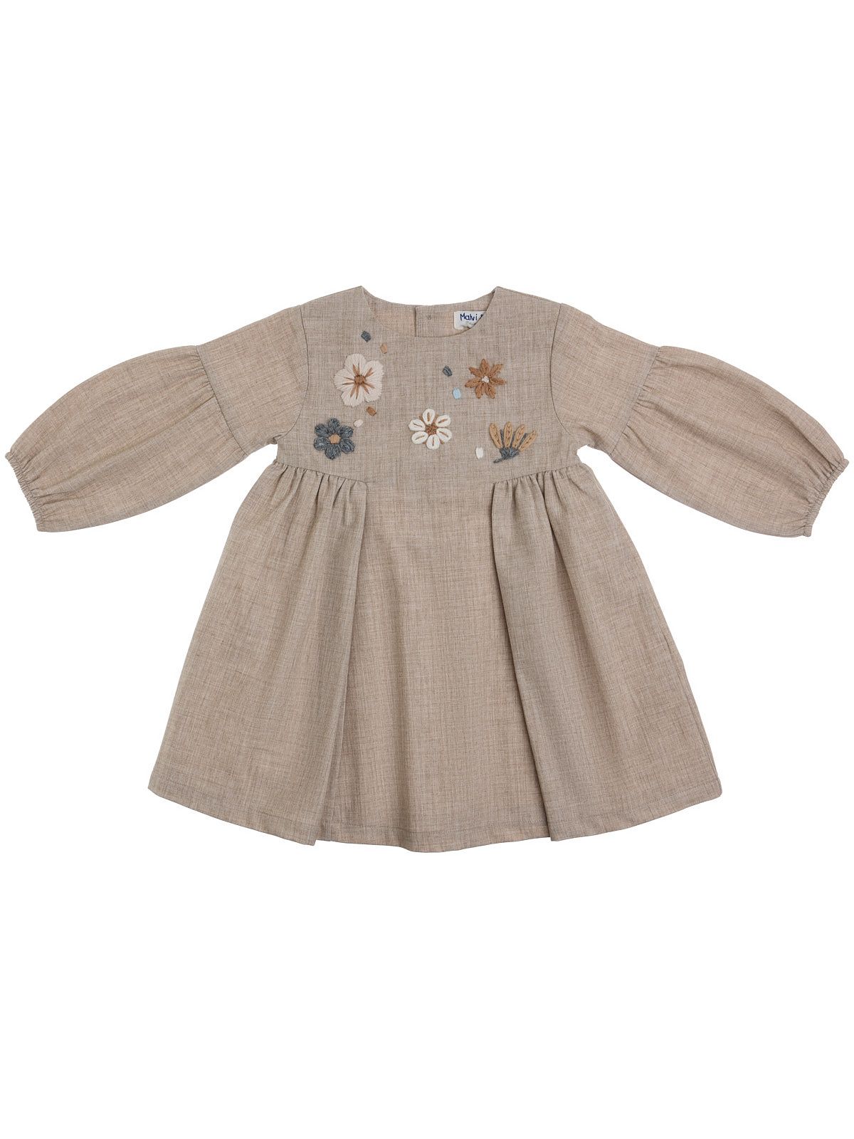 vestito in flanella con fiori ricamati in lana sul carré